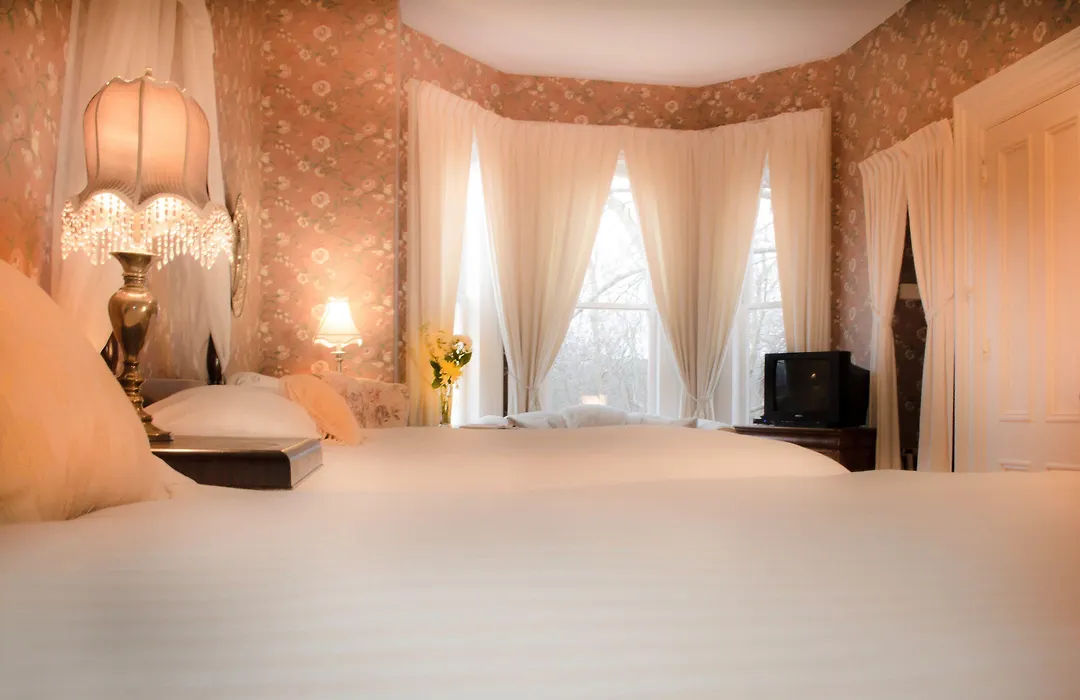 Queen Anne Inn-1